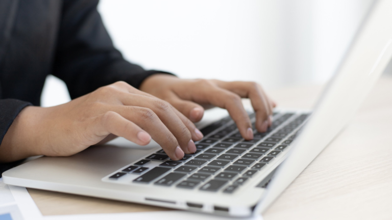 SJ Conteúdo Digital oferece 50 cupons de desconto para Curso de Word, veja como se inscrever e pagar menos de R$10,00