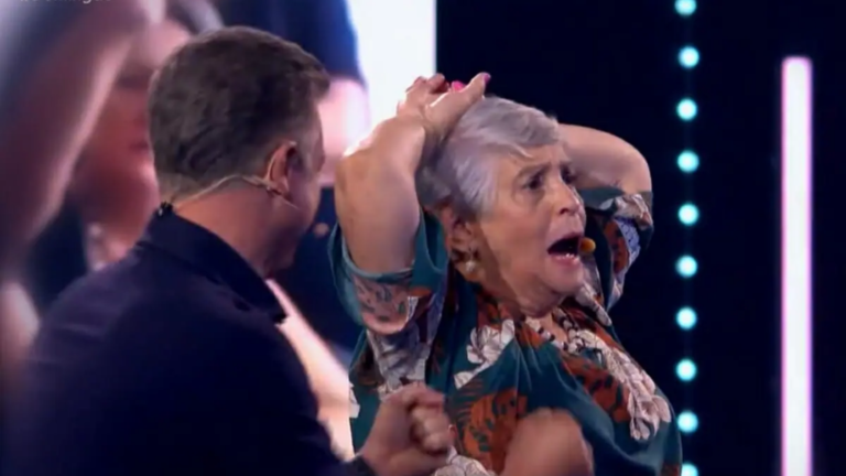 Senhora fala palavrão e faz dancinhas no Domingão do Huck e viraliza nas redes sociais